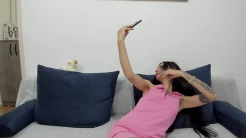 Aria online show from July 3, 8:24 pm