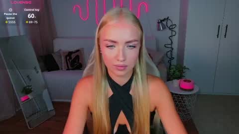 Nessa online show from June 21, 10:54 am