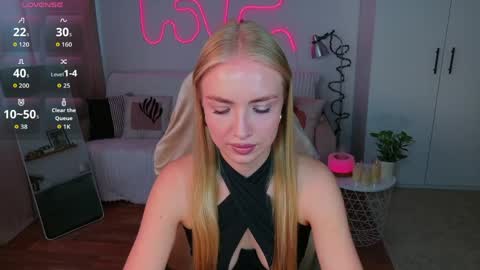 Nessa online show from May 25, 10:43 am