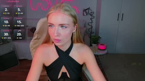 Nessa online show from May 27, 8:55 am