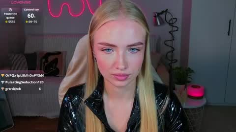 Nessa online show from May 31, 3:22 pm