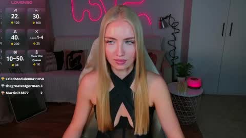 Nessa online show from May 30, 3:21 pm