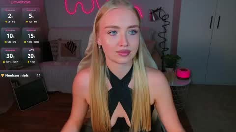 Nessa online show from May 28, 2:48 pm