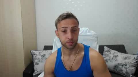 Snapshot of blondeagle chatting on September 26, 10:12 am Mr Blond online show from September 26, 10:12 am
