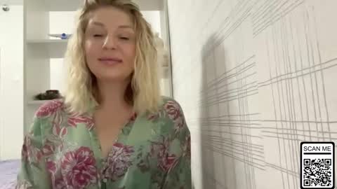 blondie_xoxoxo online show from November 8, 9:51 pm