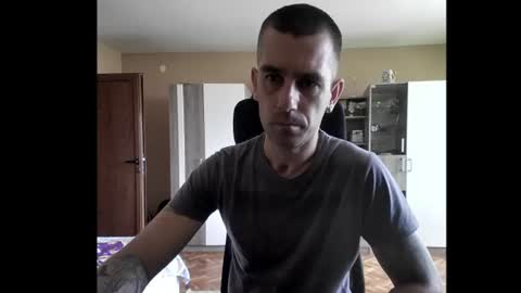 Runaway online show from July 29, 11:32 am