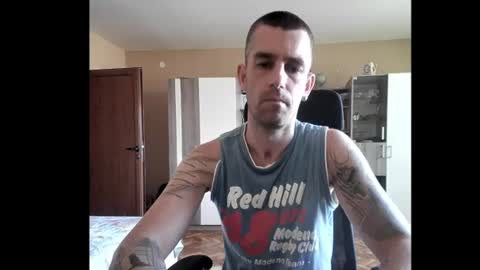 Runaway online show from July 31, 3:46 pm