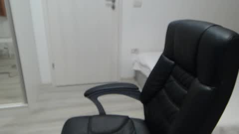 Juliet online show from September 19, 4:44 pm