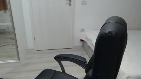 Juliet online show from September 10, 4:52 pm