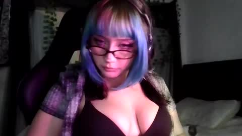 blue katt online show from September 16, 2:02 am