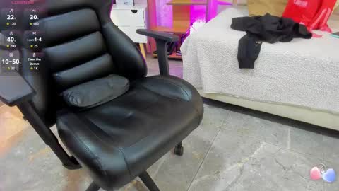 blue_tay1 online show from September 18, 11:47 am