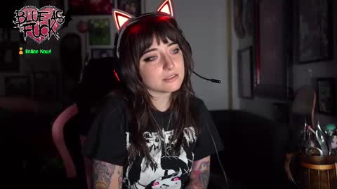 Blue online show from February 4, 2:26 am