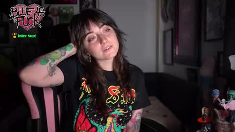 Blue online show from November 21, 1:58 am