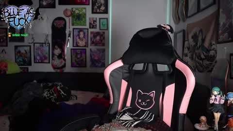 Blue online show from October 2, 1:37 am