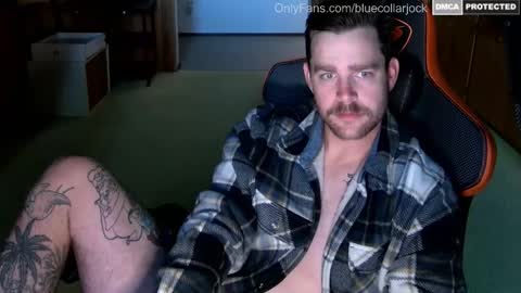 Snapshot of bluecollarjock_ chatting on October 20, 11:32 pm BC Jock online show from October 20, 11:32 pm