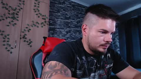 blueeyeboy0 online show from February 27, 9:24 am