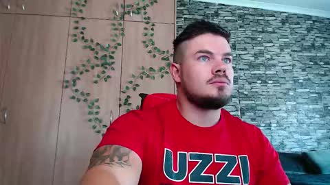 blueeyeboy0 online show from December 1, 7:50 am