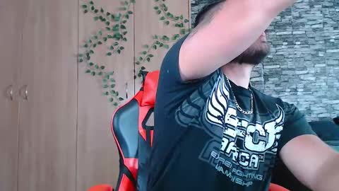 blueeyeboy0 online show from February 18, 8:36 am