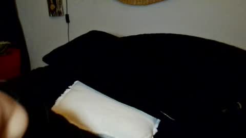 Blueeyedlie online show from July 7, 2:13 am