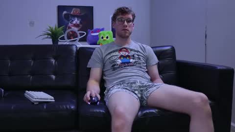 Snapshot of blueeyedtallguy chatting on September 28, 2:31 am blueeyedtallguy online show from September 28, 2:31 am