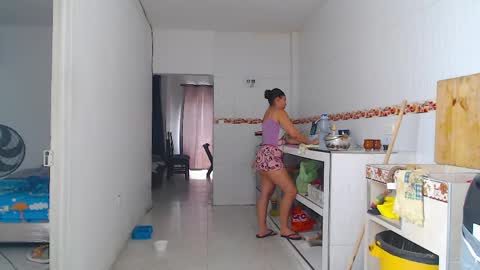  Hey guysI am BrendaWelcome my room online show from April 10, 6:45 pm