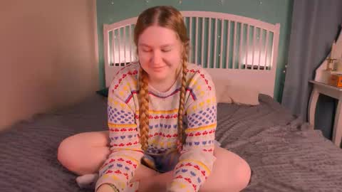 Ellie3 online show from November 16, 7:38 pm