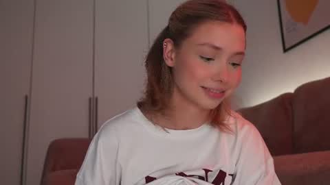 Elizabeth or you can call me Ellie online show from June 14, 5:37 pm