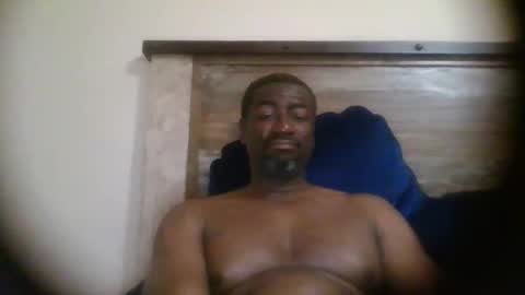 bluuthunder1914 online show from November 25, 12:20 am