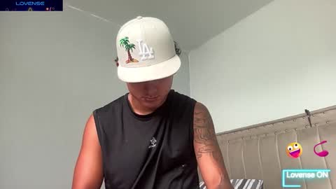 Bob  INDEPENDENT MODEL online show from January 16, 4:27 pm