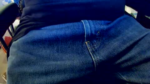 Snapshot of bobbie420_ chatting on February 21, 3:01 am bobbie420_ online show from February 21, 3:01 am