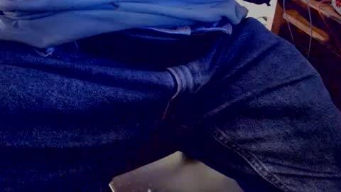 Snapshot of bobbie420_ chatting on December 3, 3:04 am bobbie420_ online show from December 3, 3:04 am