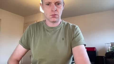 Snapshot of boegieboy76 chatting on December 5, 9:00 am ask me online show from December 5, 9:00 am