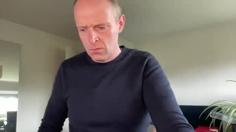 Snapshot of boegieboy76 chatting on October 14, 12:19 pm ask me online show from October 14, 12:19 pm