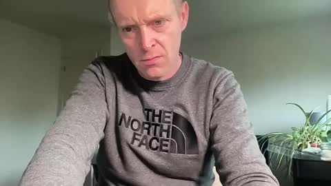 Snapshot of boegieboy76 chatting on October 23, 12:17 pm ask me online show from October 23, 12:17 pm