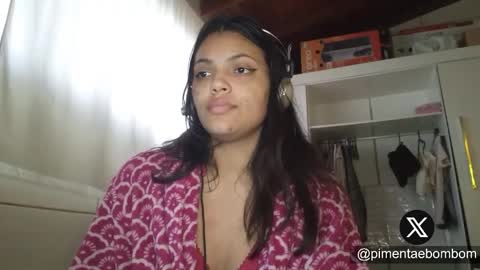 Snapshot of bombomepimenta chatting on September 16, 7:17 pm bombomepimenta online show from September 16, 7:17 pm