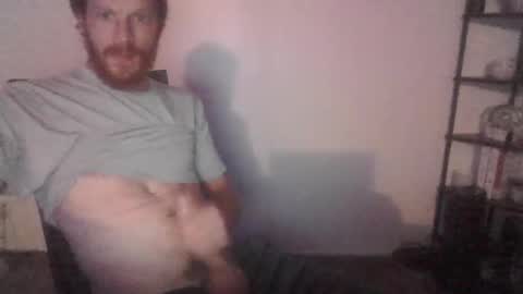 Snapshot of bone_daddy_4u chatting on September 14, 4:26 am Bone daddy online show from September 14, 4:26 am