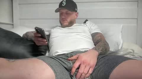 boner4you1994 online show from March 14, 9:57 am