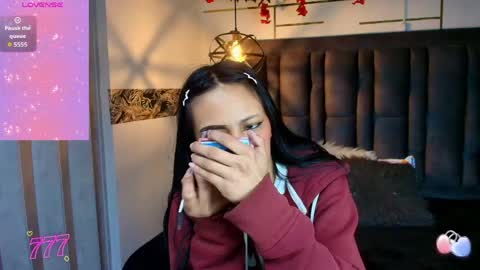 BONIE WILLS online show from April 16, 12:05 pm