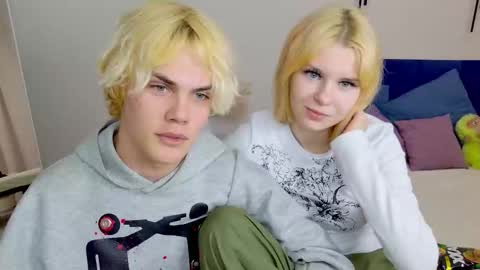 Jessy  Mark online show from October 2, 5:23 pm