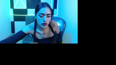 Bonnie online show from December 4, 5:12 pm