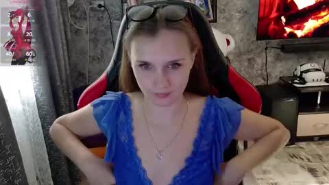 Snapshot of bonnie_kittens chatting on October 3, 7:27 am Russian Lili gerl online show from October 3, 7:27 am