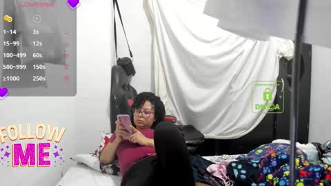 bonnie lam  hello welcome to my room I hope you have fun and you can reach your maximum pleasure here with me online show from December 17, 5:25 am