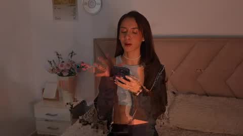 Bonnie  online show from April 5, 5:26 am