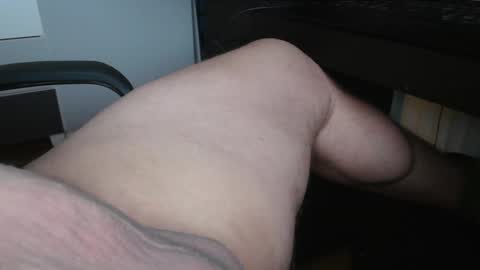 Bonobooy online show from January 2, 3:40 pm