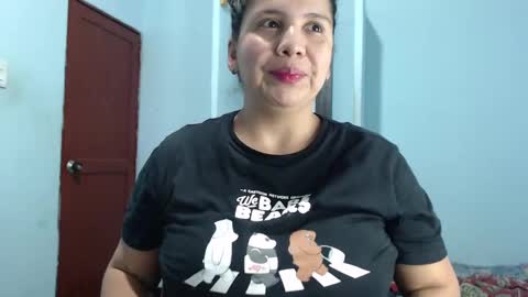 Luciana independent model online show from March 7, 8:00 pm