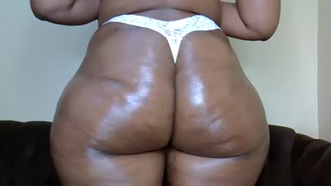 Snapshot of bootieshakess chatting on January 10, 11:29 pm bootieshakess online show from January 10, 11:29 pm