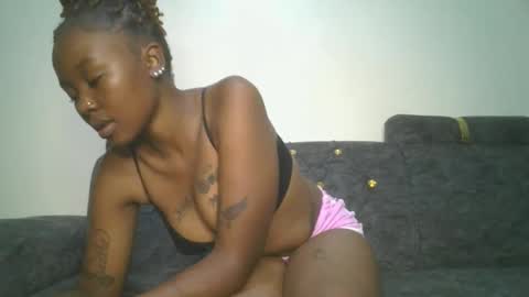 bootybabe0 online show from February 19, 10:09 pm