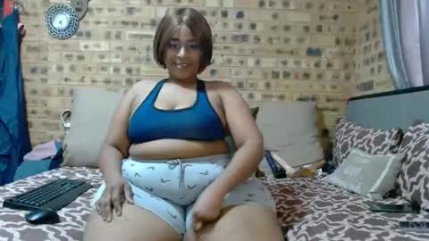 bootytwerkxxx online show from February 18, 5:29 am