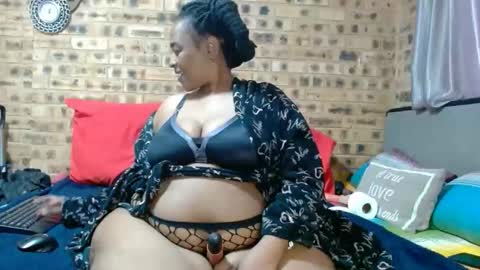 bootytwerkxxx online show from April 18, 9:55 am