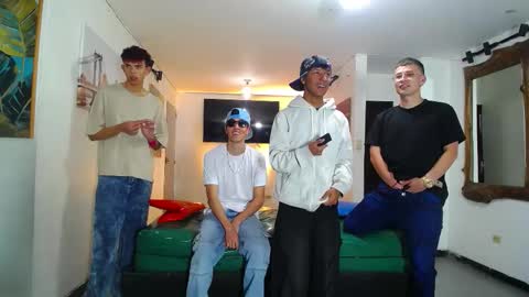 THOMAS AND DAMIAND online show from January 12, 7:10 pm